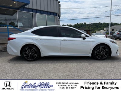 2025 Toyota Camry Hybrid XSE