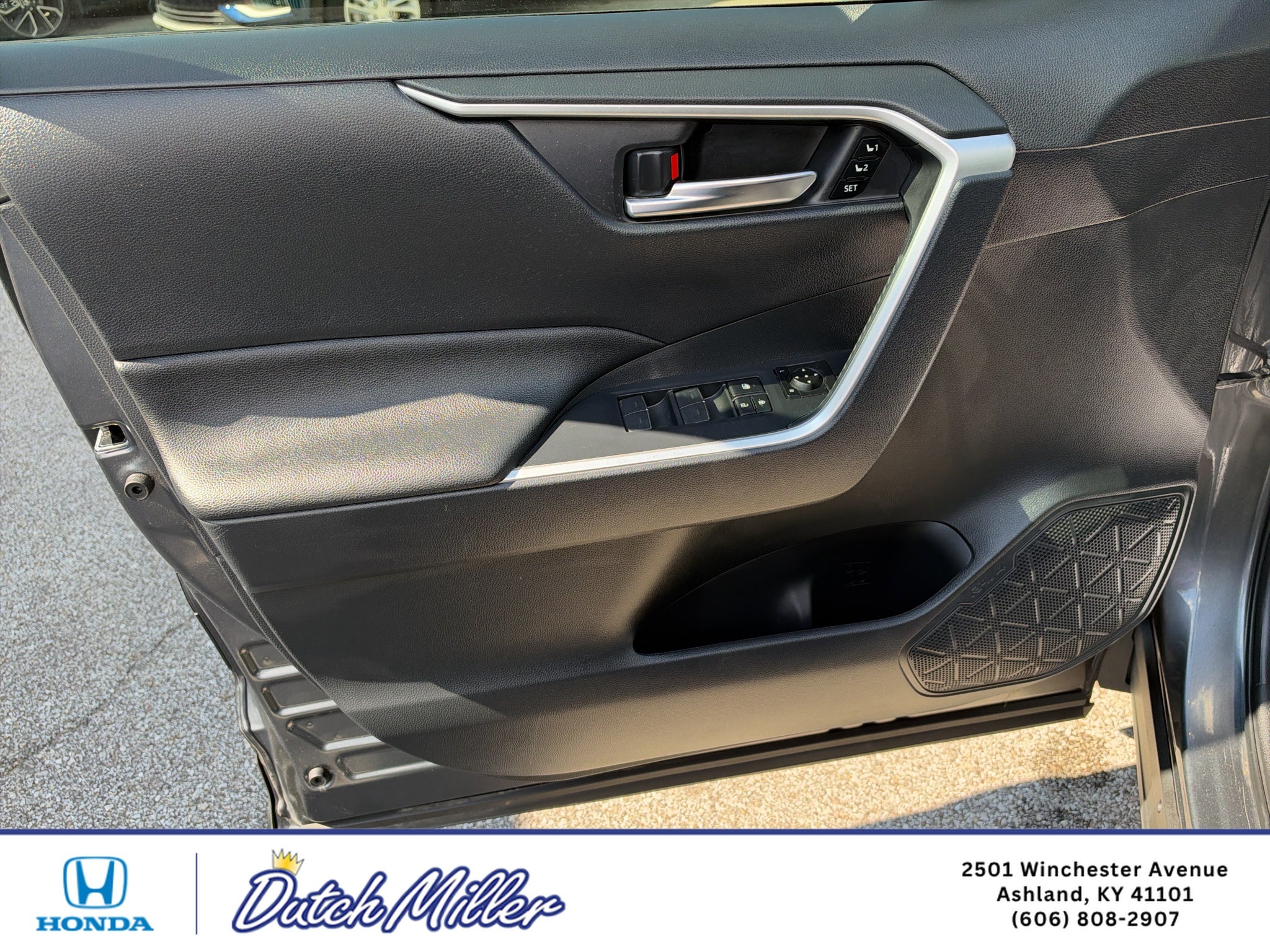 2023 Toyota RAV4 Hybrid Hybrid XLE Premium
