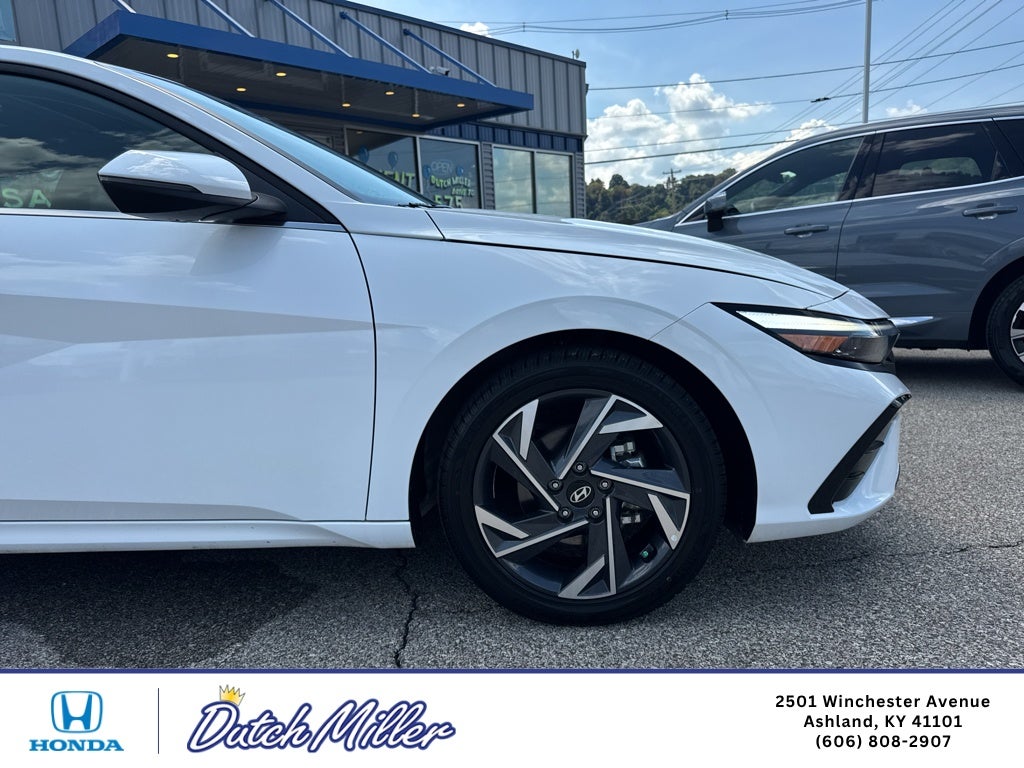 2025 Hyundai Elantra Limited