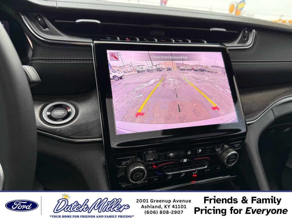 2022 Jeep Grand Cherokee 4xe Overland