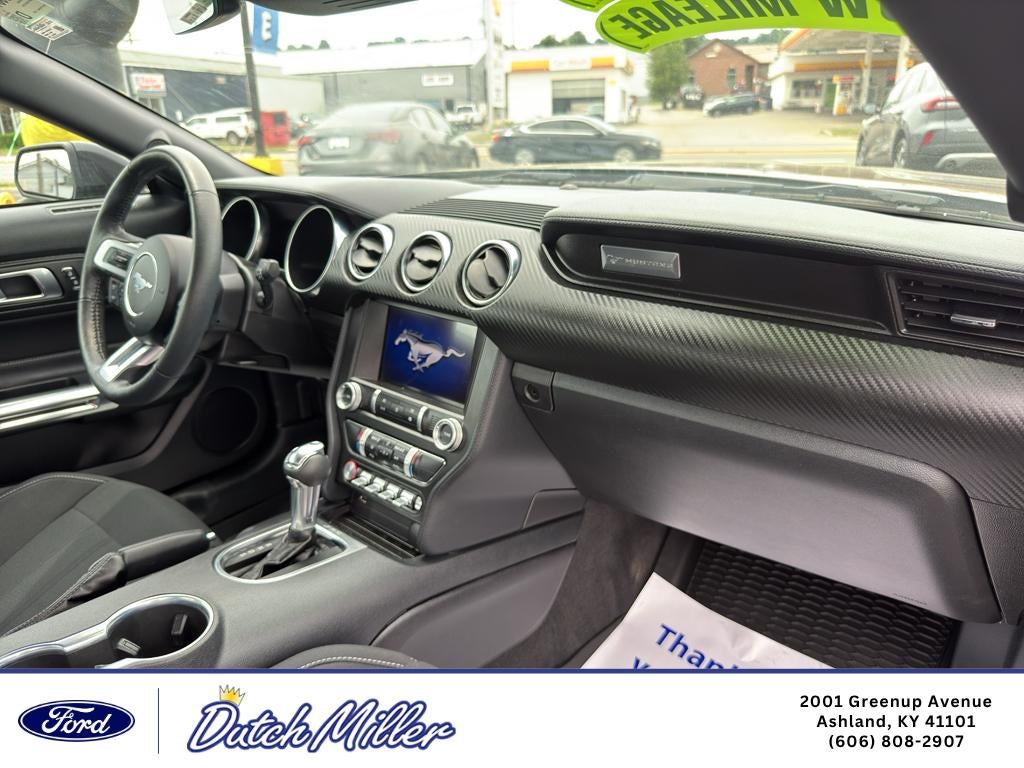 2022 Ford Mustang EcoBoost