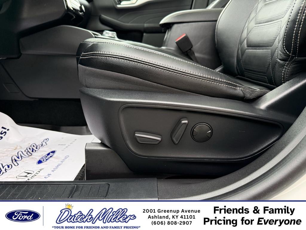 2024 Ford Escape Platinum