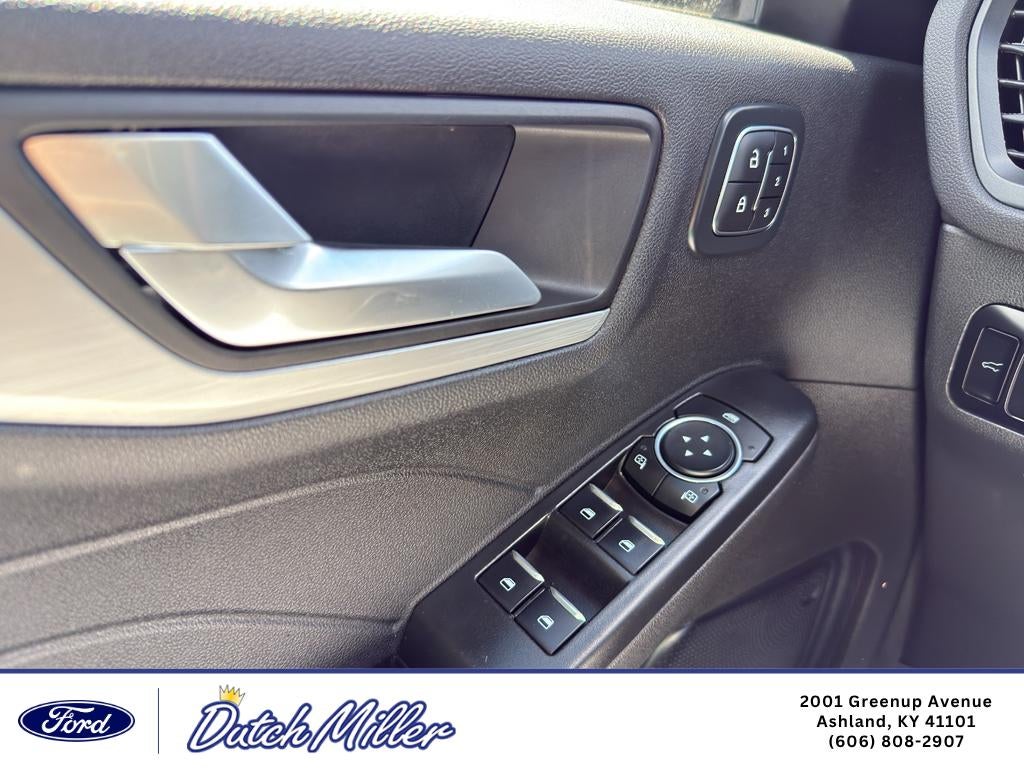 2024 Ford Escape Platinum