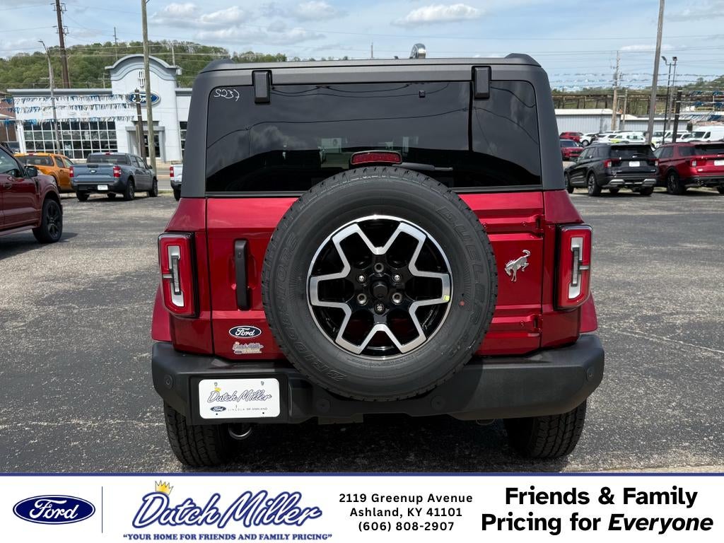 2026 Ford Bronco Outer Banks