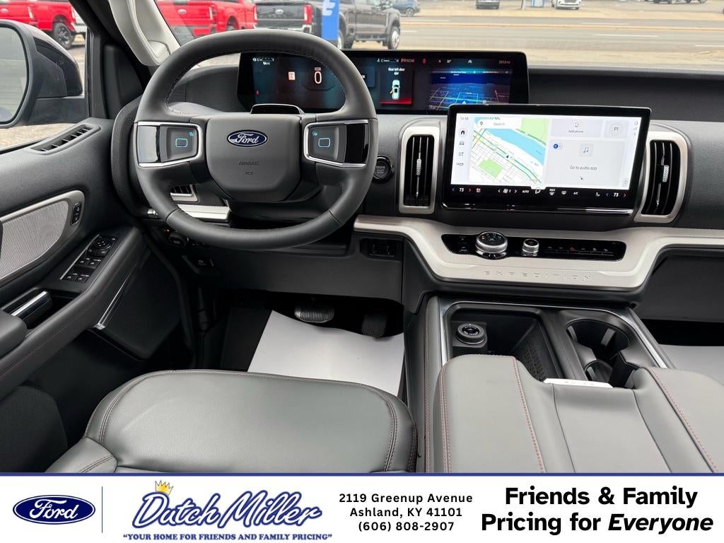 2025 Ford Expedition MAX Active