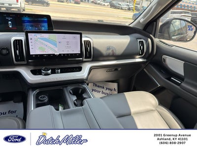 2027 Ford Expedition Active