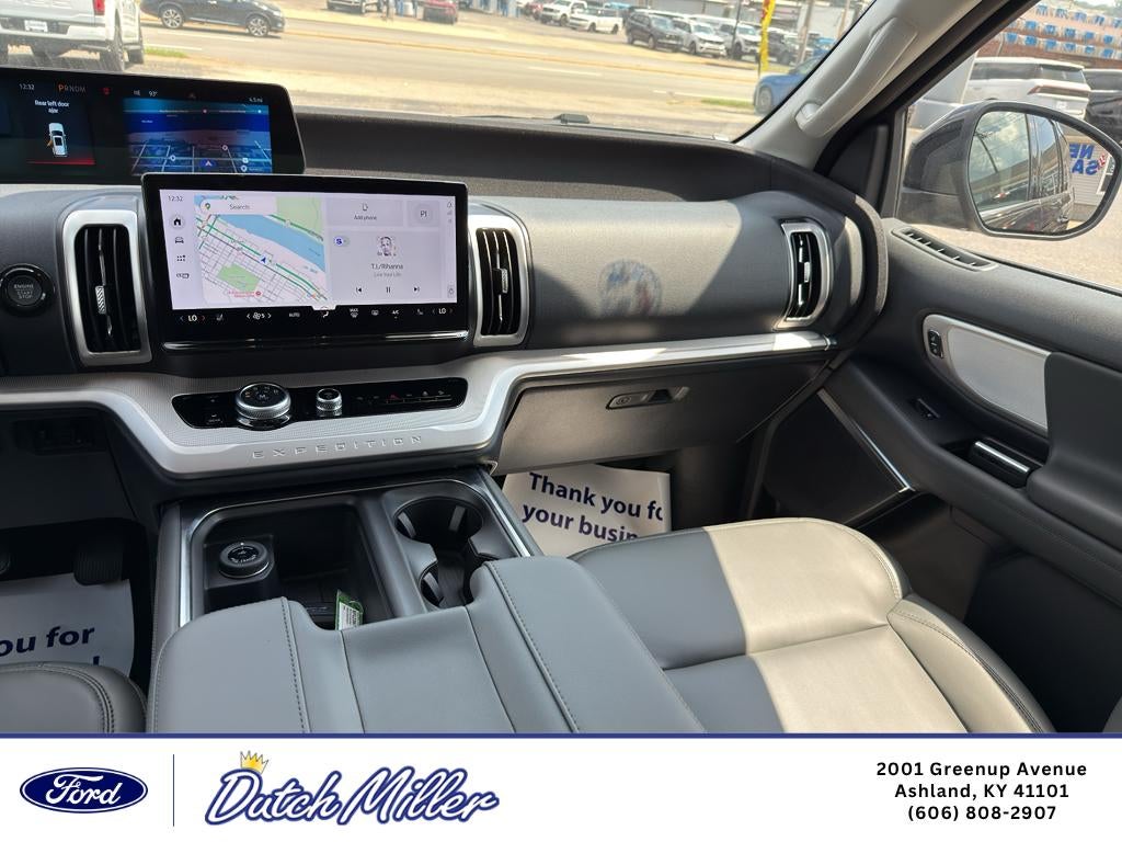 2027 Ford Expedition Active