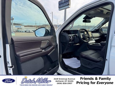 2025 Ford Expedition Platinum