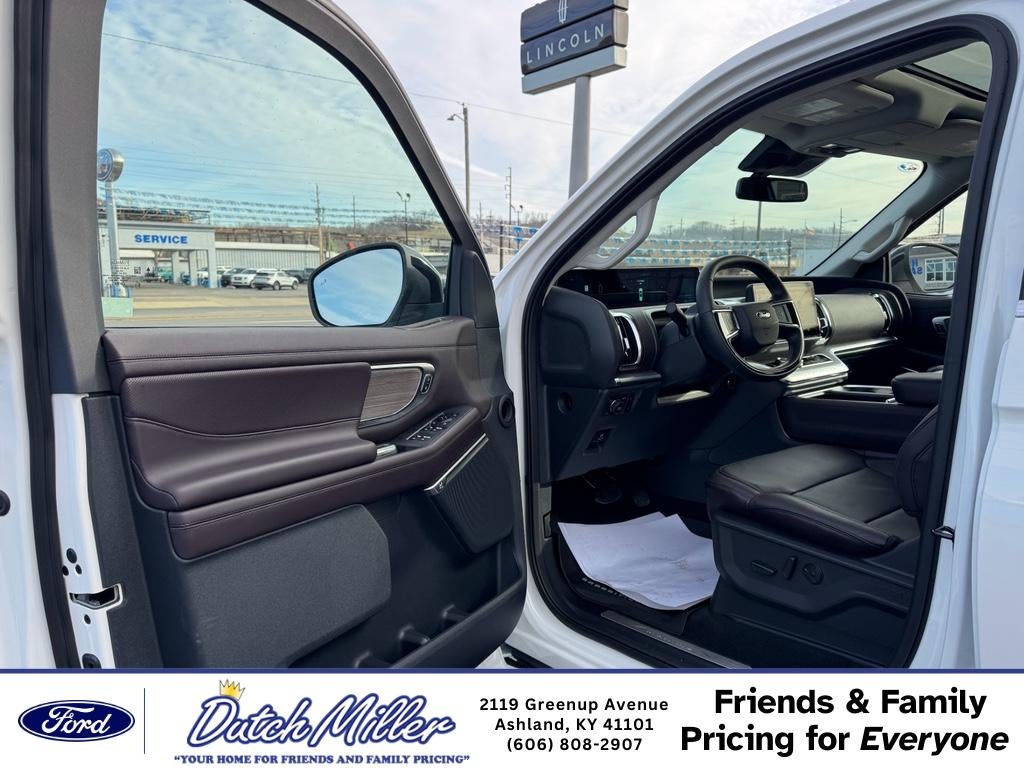 2025 Ford Expedition Platinum