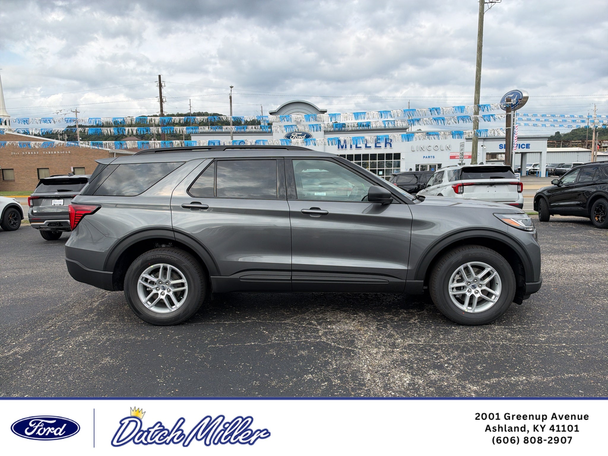 2027 Ford Explorer Active w/200A Pkg