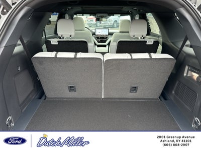 2027 Ford Explorer Platinum