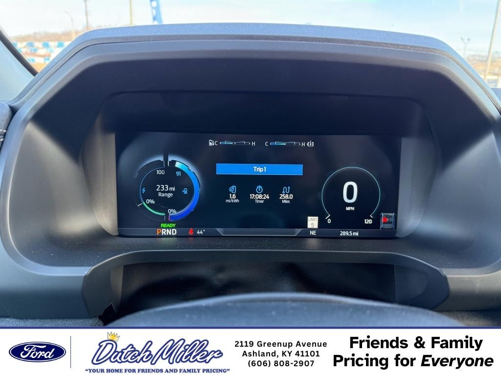 2025 Ford F-150 Lightning Flash