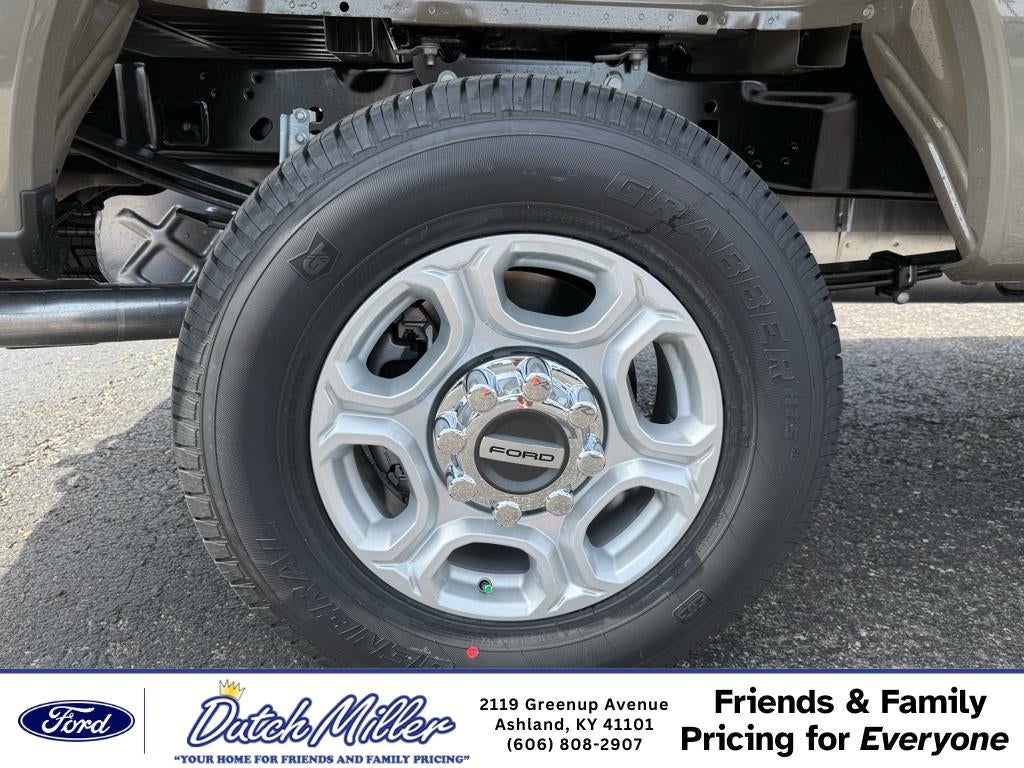 2026 Ford F-250 XL 4WD SuperCab 8' Box