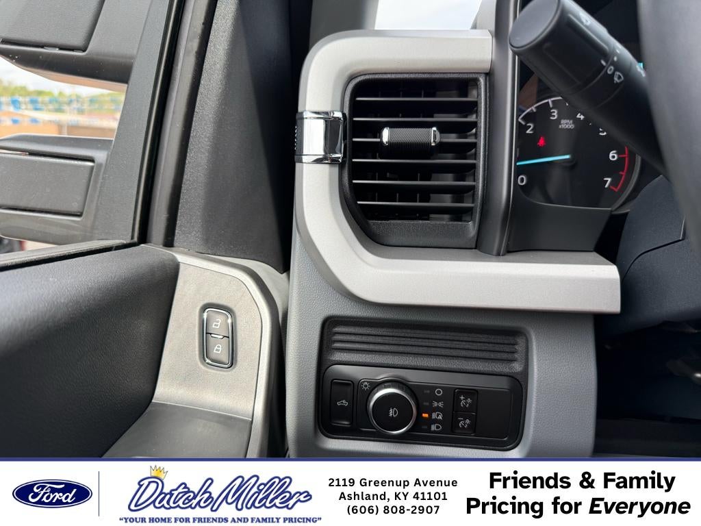 2026 Ford F-250 XL 4WD SuperCab 8' Box