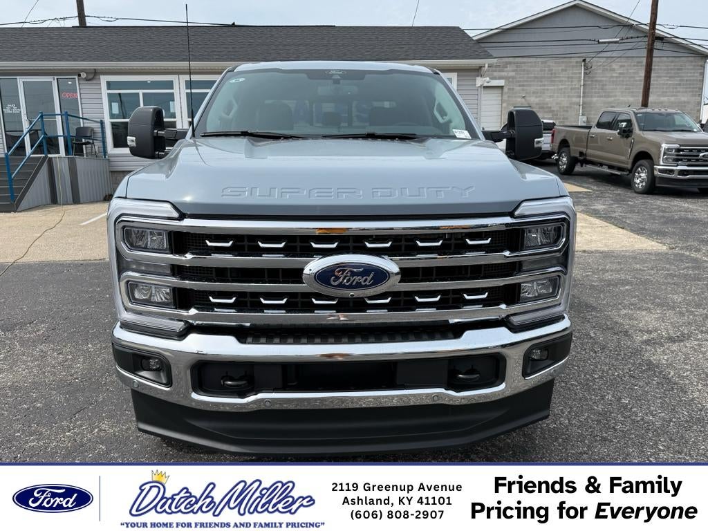 2026 Ford F-350 LARIAT 4WD Crew Cab 8' Box