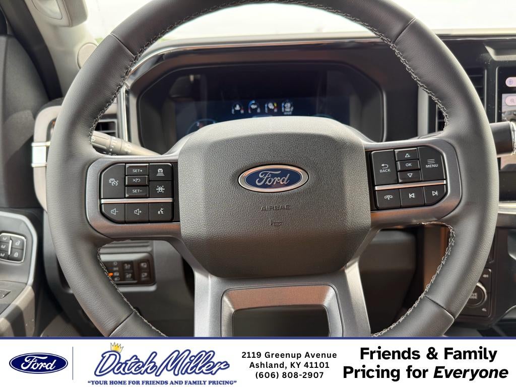 2026 Ford F-350 LARIAT 4WD Crew Cab 8' Box