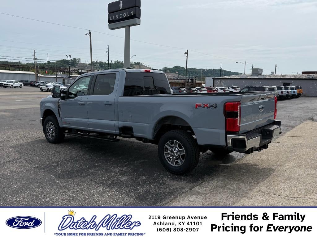 2026 Ford F-350 LARIAT 4WD Crew Cab 8' Box