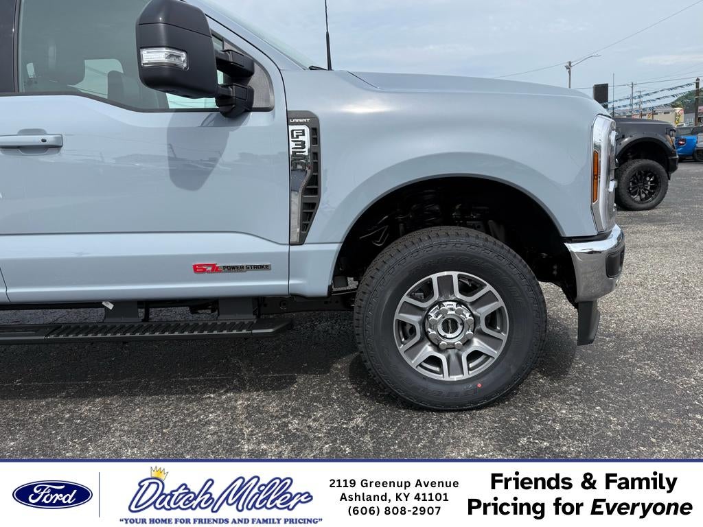 2026 Ford F-350 LARIAT 4WD Crew Cab 8' Box