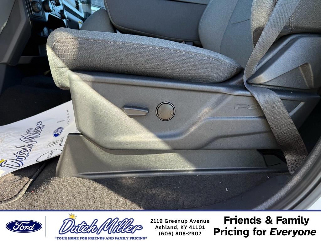 2026 Ford F-350 XLT 4WD Crew Cab 6.75' Box