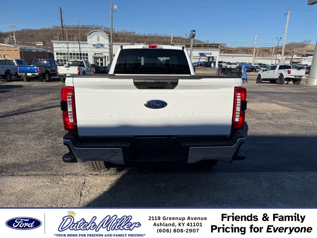 2026 Ford F-350 XLT 4WD Crew Cab 6.75' Box