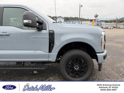 2027 Ford F-350 LARIAT