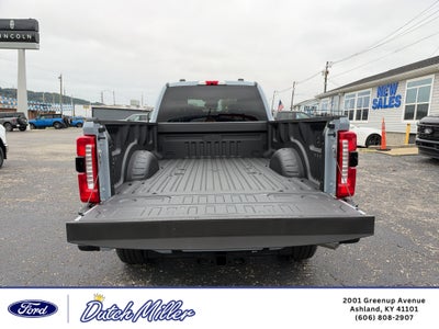 2027 Ford F-350 LARIAT