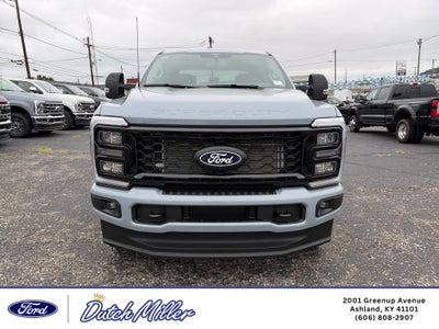2027 Ford F-350 LARIAT
