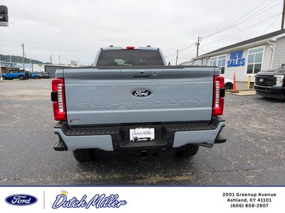 2027 Ford F-350 LARIAT