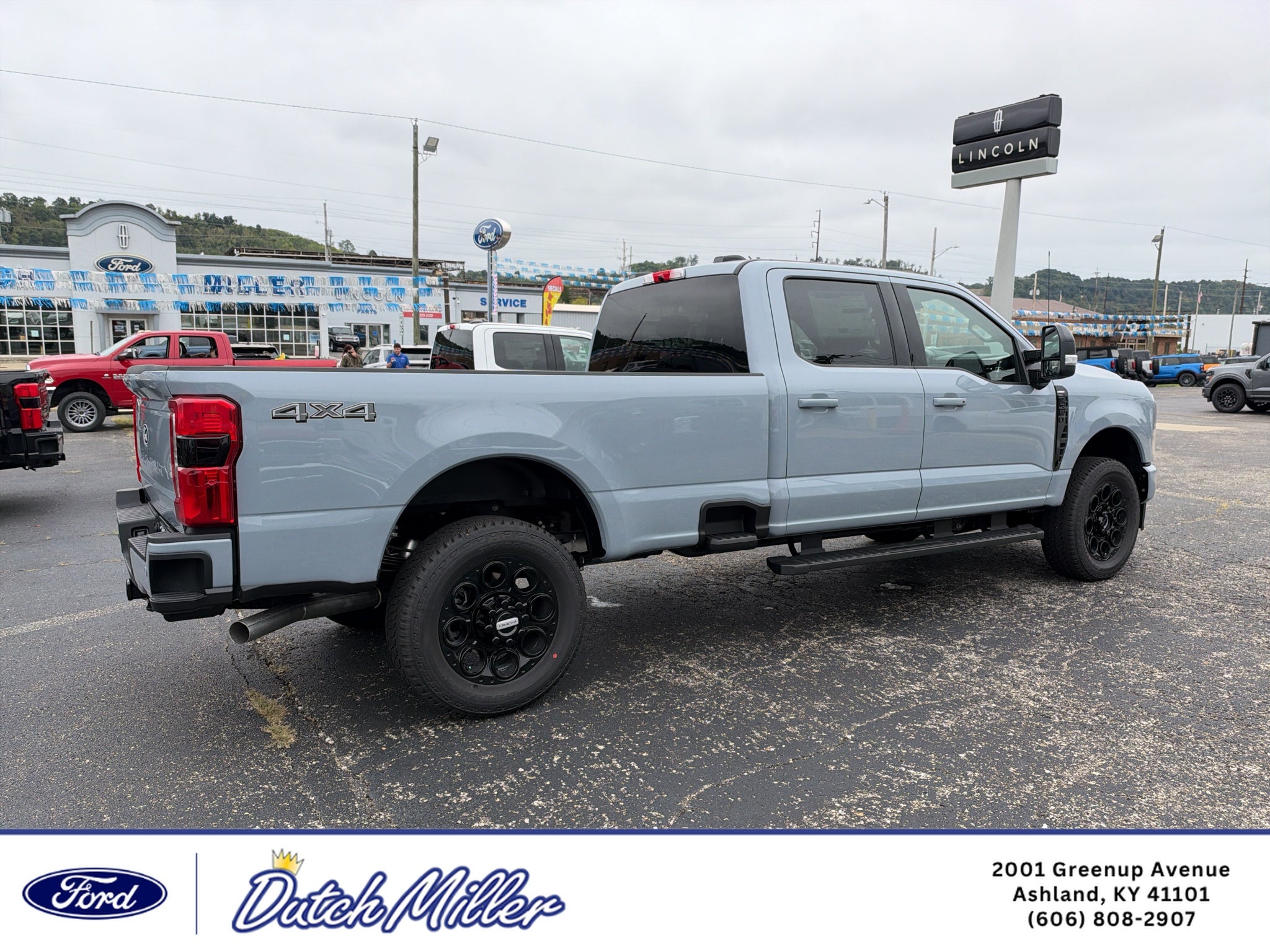 2027 Ford F-350 LARIAT
