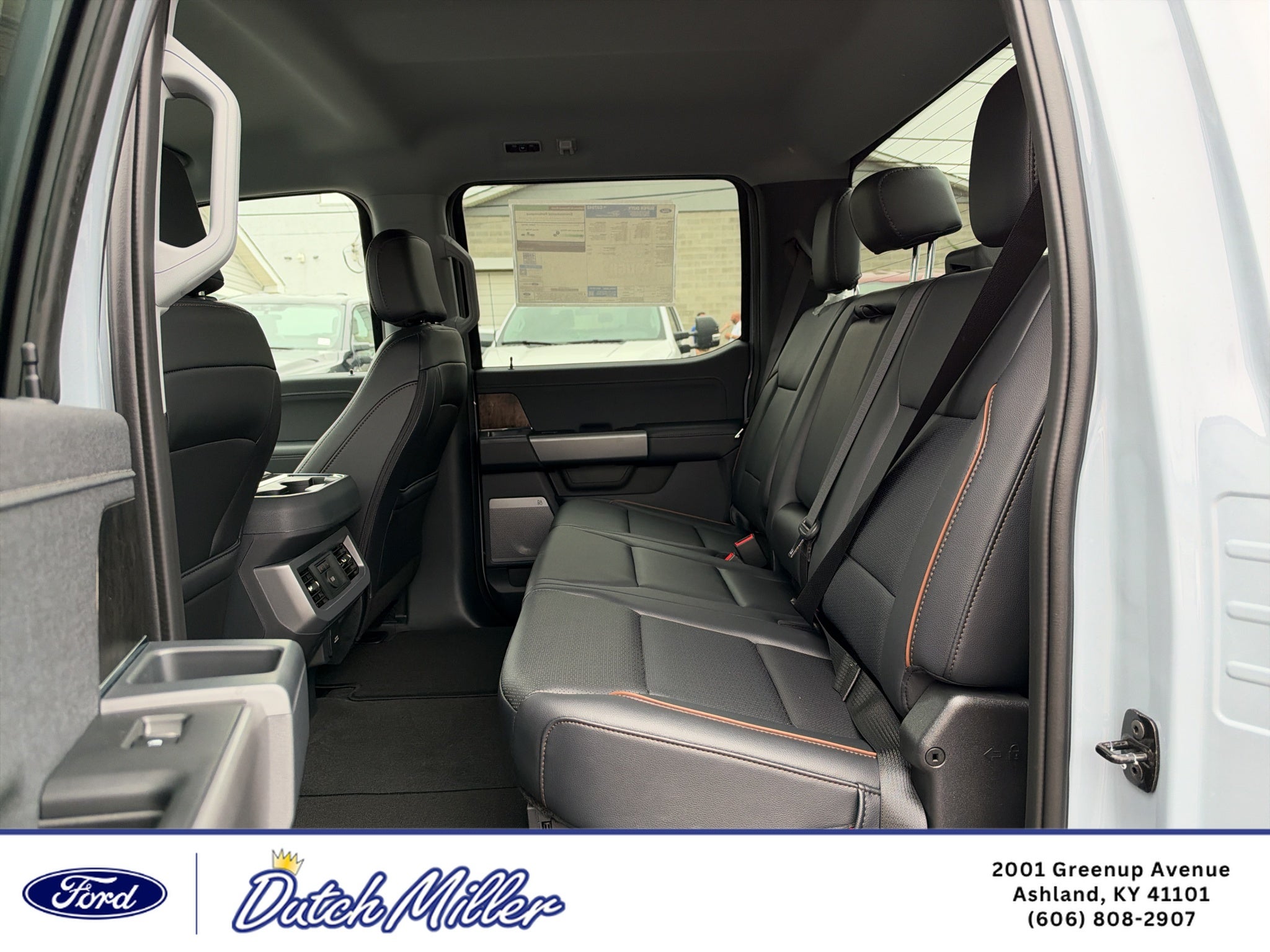 2027 Ford F-350 LARIAT
