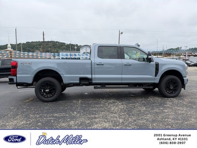 2027 Ford F-350 LARIAT