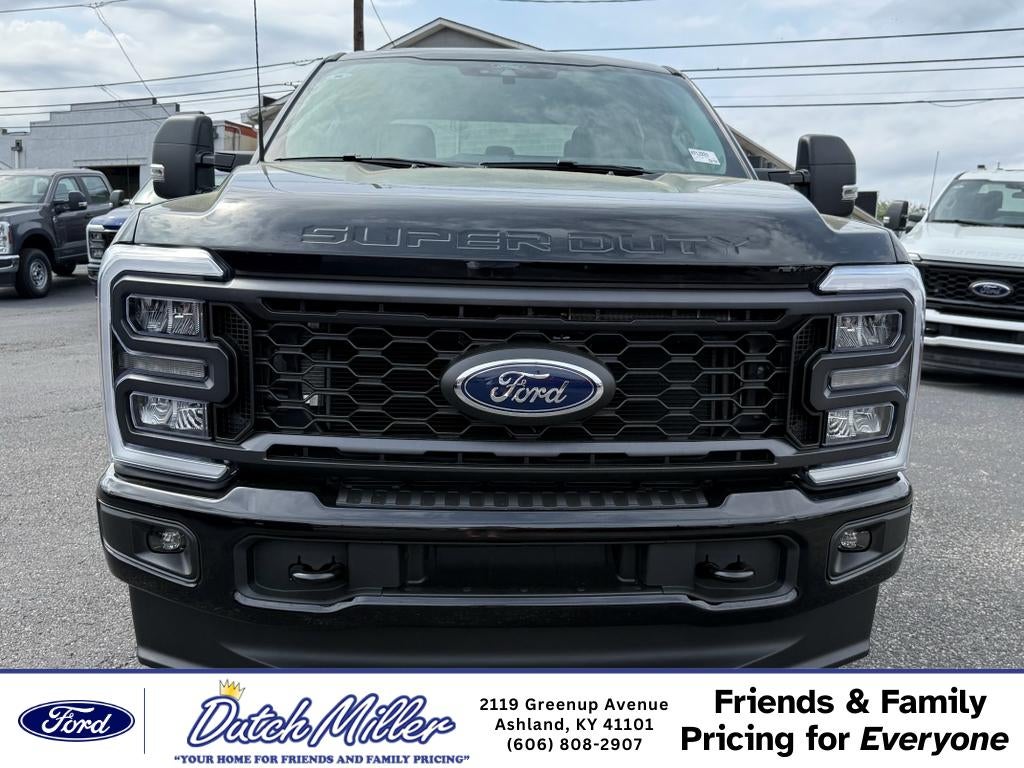 2026 Ford F-350 XL 4WD Crew Cab 8' Box