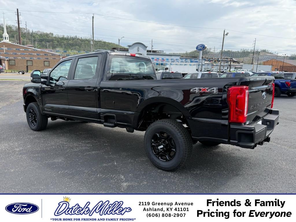2026 Ford F-350 XL 4WD Crew Cab 8' Box