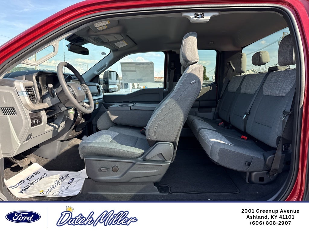2027 Ford F-350 XLT