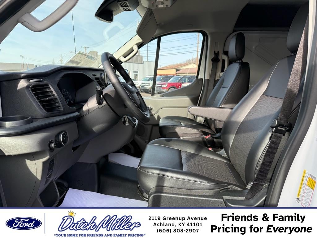 2025 Ford Transit Van Base