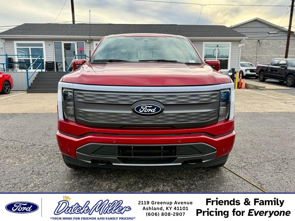 2025 Ford F-150 Lightning LARIAT