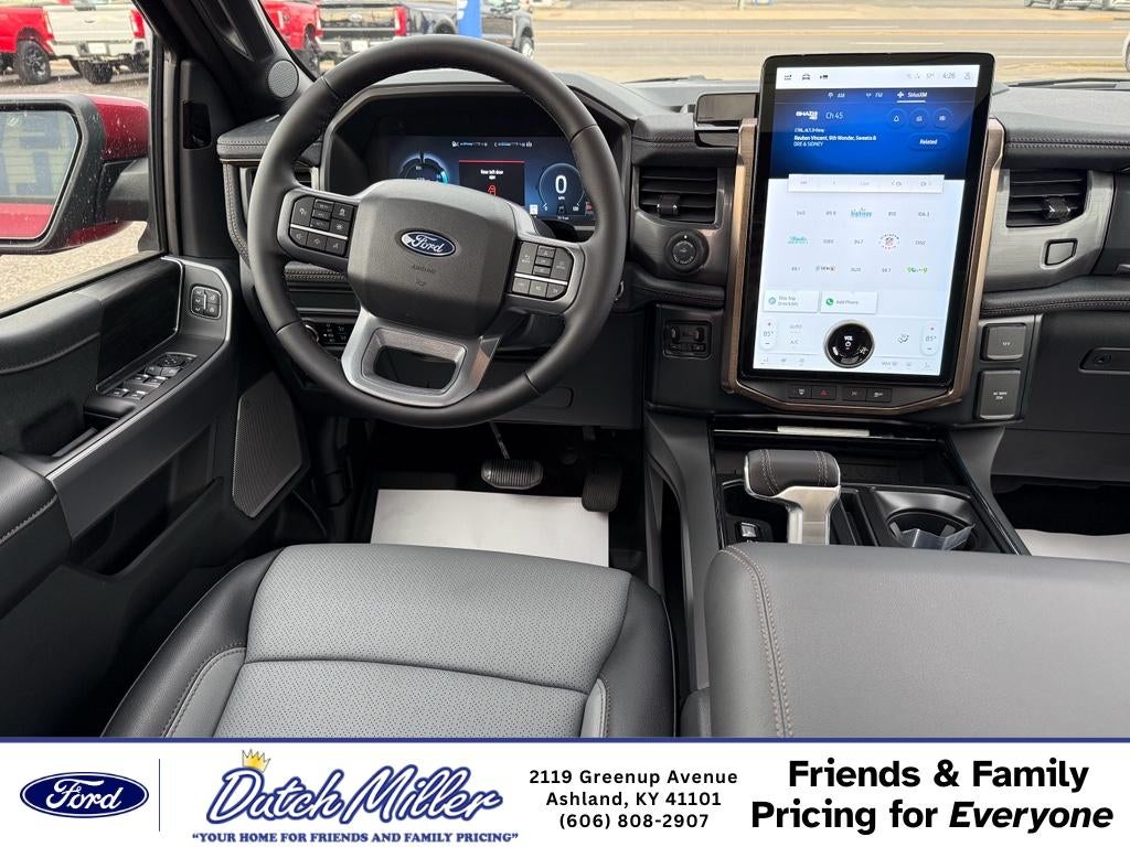 2025 Ford F-150 Lightning LARIAT