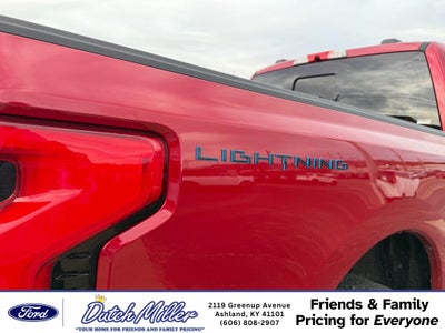2025 Ford F-150 Lightning LARIAT