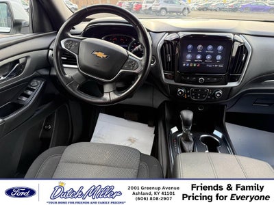 2022 Chevrolet Traverse LT Cloth