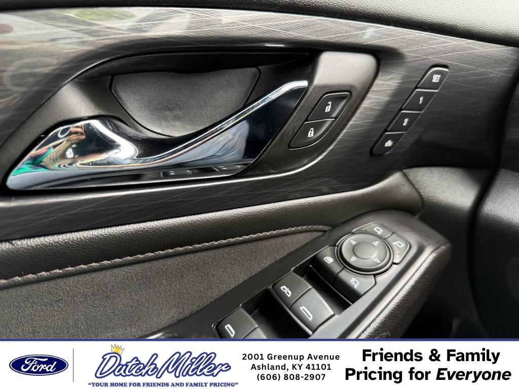 2023 Chevrolet Traverse High Country