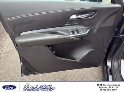 2025 Cadillac XT4 AWD Premium Luxury