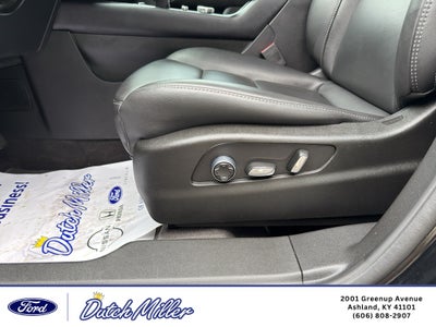 2025 Cadillac XT4 AWD Premium Luxury