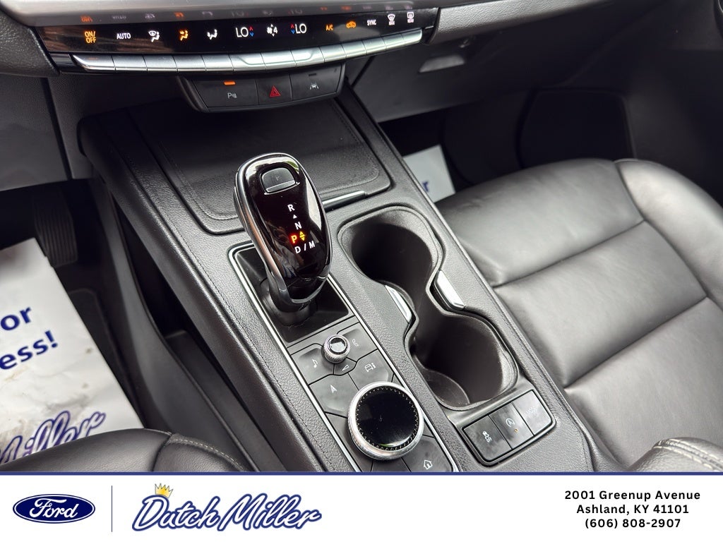 2025 Cadillac XT4 AWD Premium Luxury