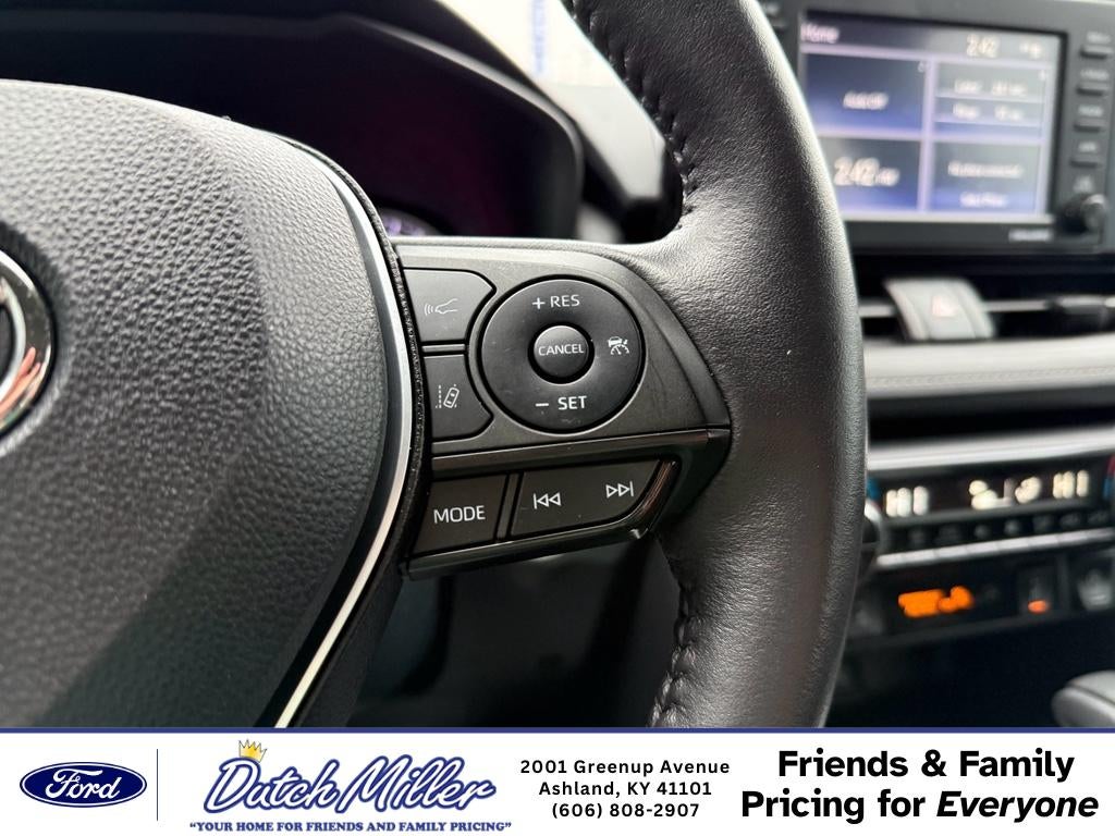 2022 Toyota RAV4 XLE