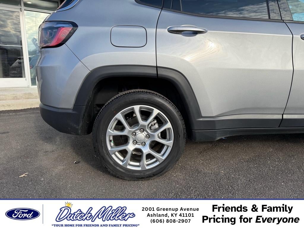 2024 Jeep Compass Latitude Lux