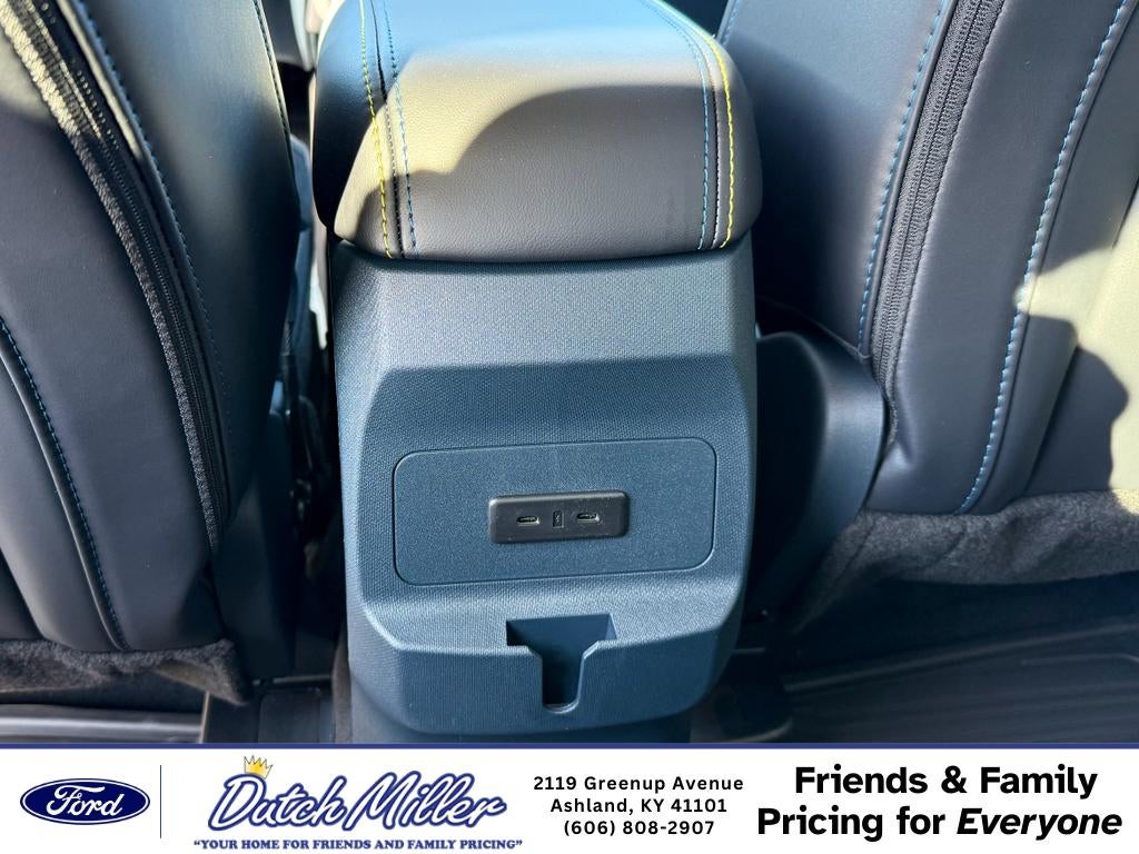 2026 Ford Maverick Lobo Standard