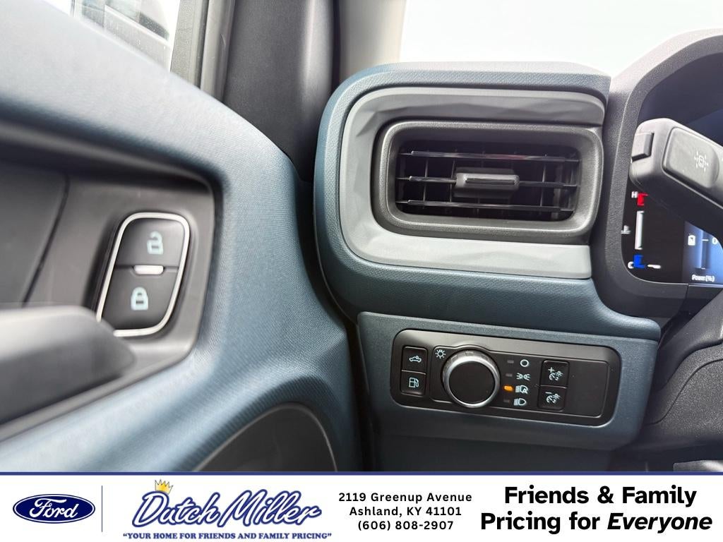 2025 Ford Maverick XL