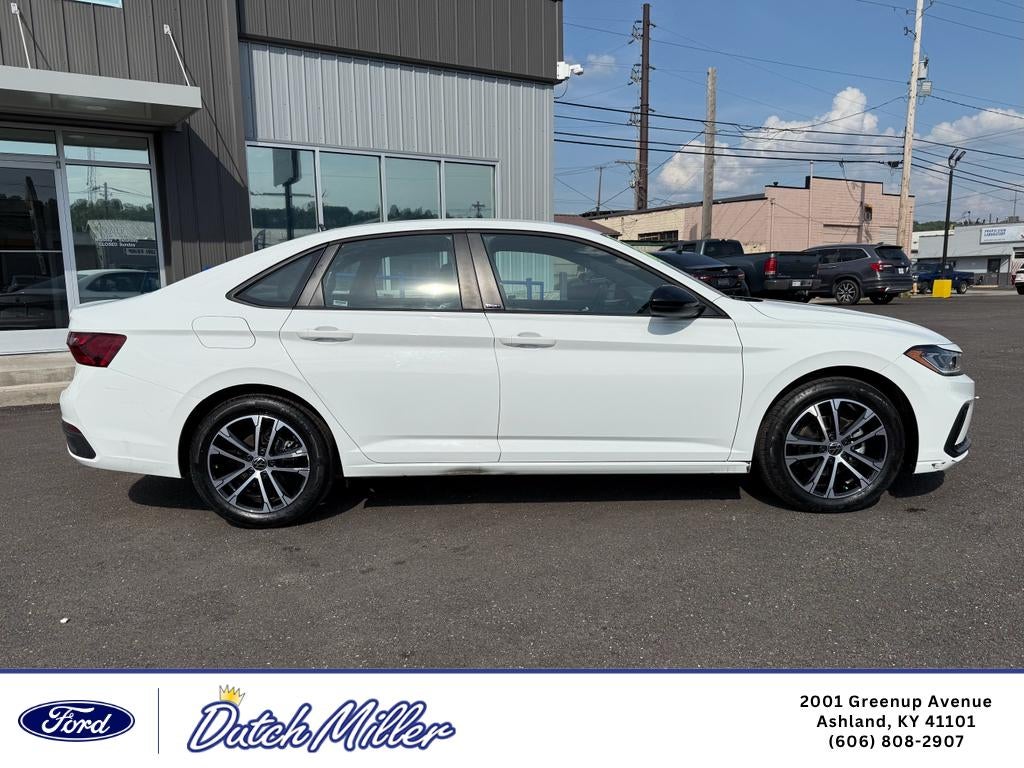 2025 Volkswagen Jetta Sport