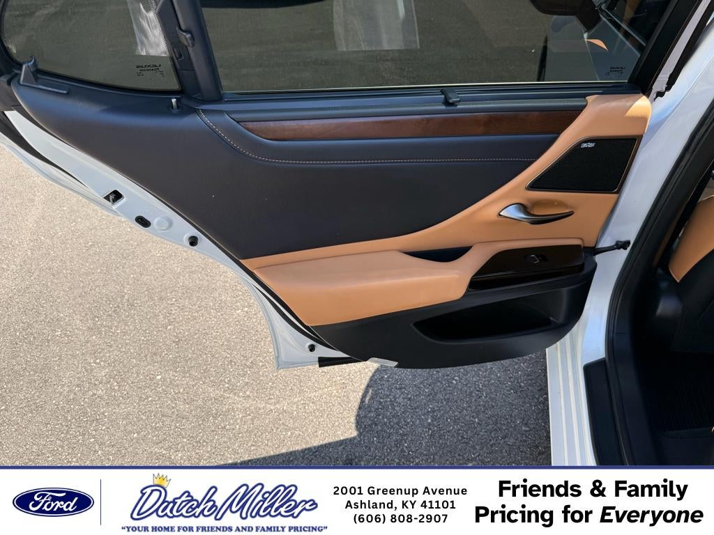 2025 Lexus ES 350 Ultra Luxury