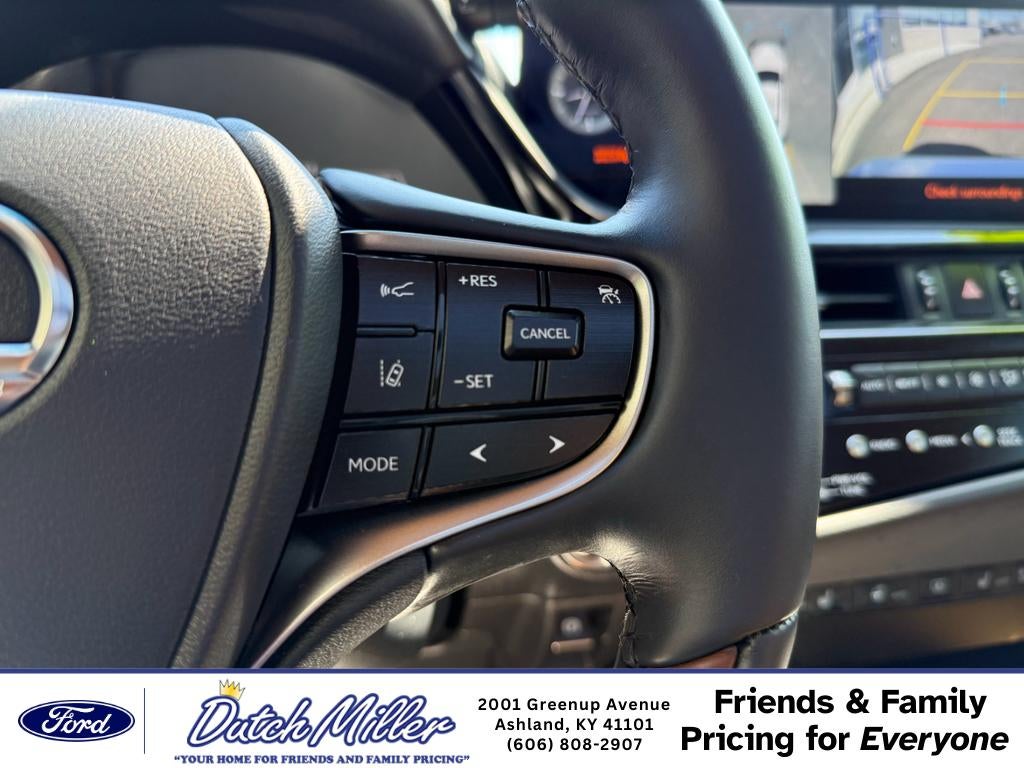 2025 Lexus ES 350 Ultra Luxury